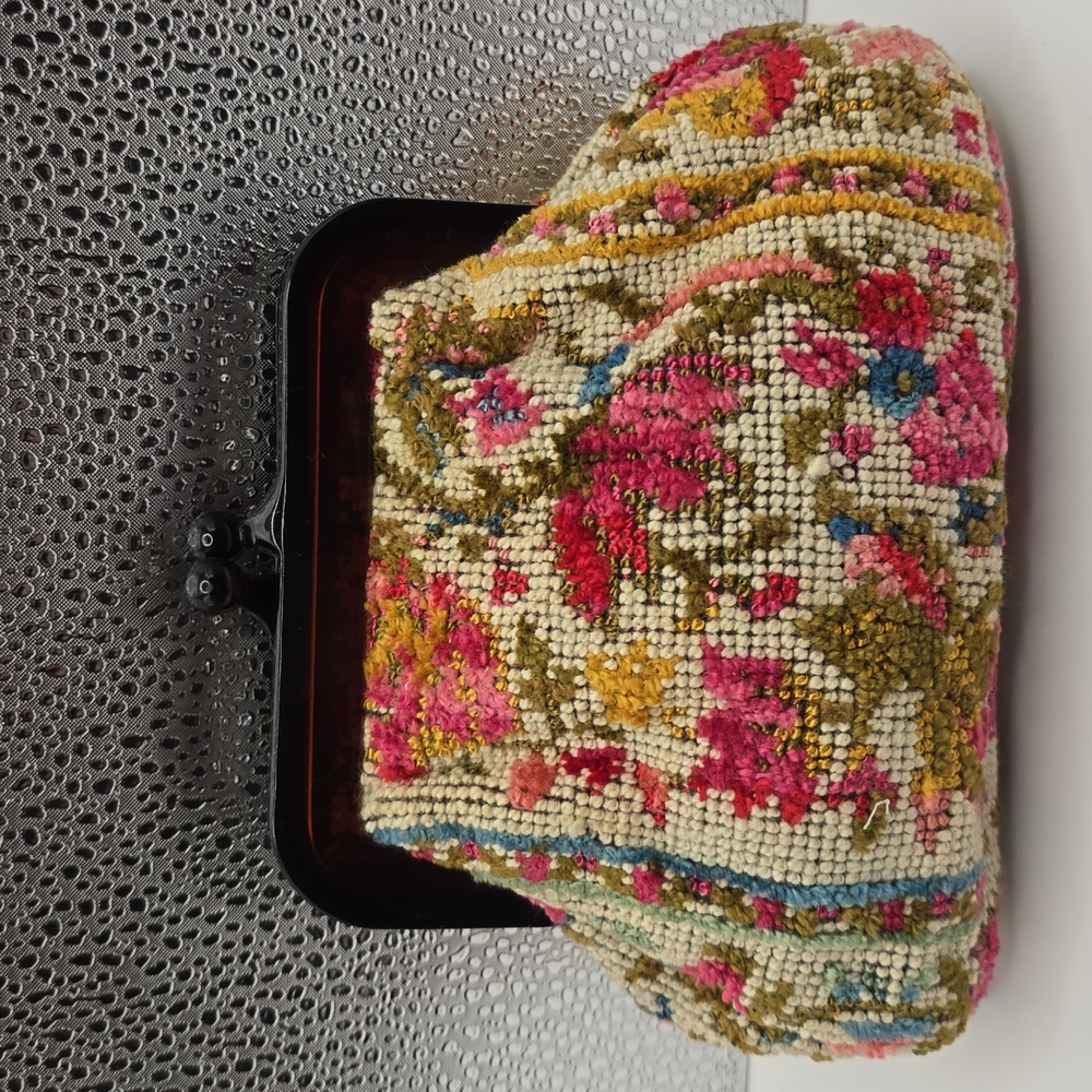 Vintage Carpetbag Made In Italy Colorful Floral Kisslock Clutch Reticule Bag